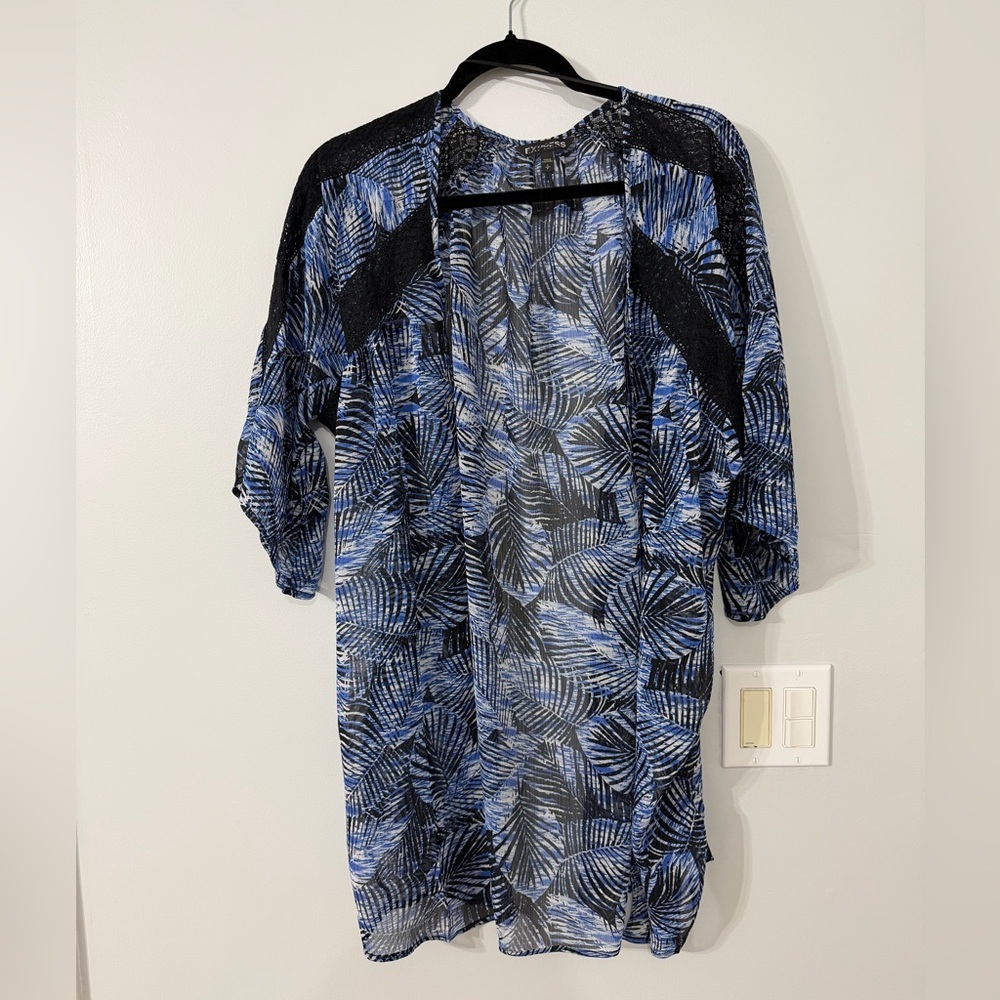 Express Blue and Black Tropical Kimono